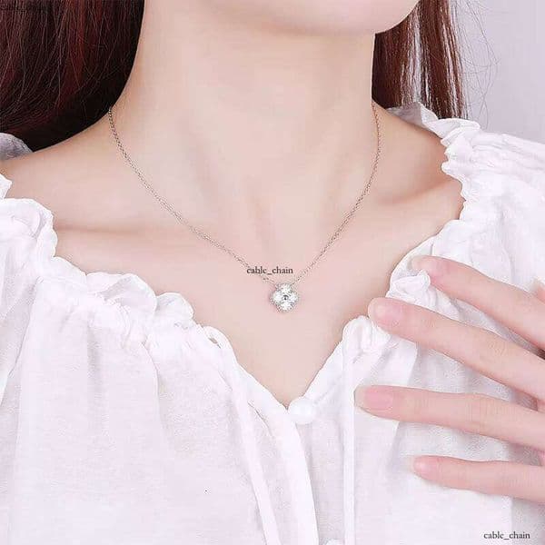 Manufacturer Wholesale Total 1.2 CT Necklace VVS Moissanite Diamond 925 Sterling Silver Four-Leaf Clover Women