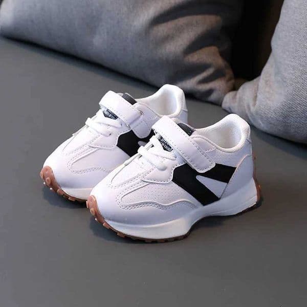 2026 New Kids' Sneakers Non Slip Breathable Durable Retro Style For Boys And Girlst260212 Designer