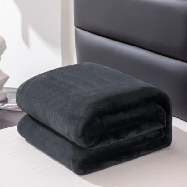 2025 solid color simple plush blanket multi-functional Farley plush thickened warm blanket 260129