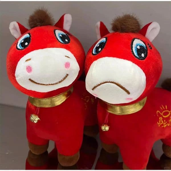 2026 Zodiac Horse Ornaments Year Joyous Home Automobile Decor Red Lucky Horse Desktop Decor Exquisite Birthday Gift Artware 260130BJ