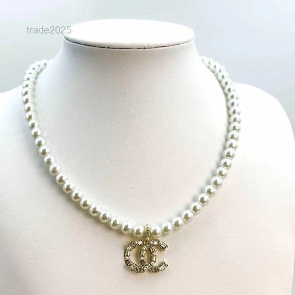 Brand Chain Dia Pendant for Women Pearl Necklaces Fashion Woman Necklace Designer Jewerly
