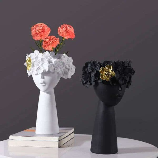 Nordic Home Vase Living Room Decoration Vases Cute Girl Arranging Flower Container Desktop Accessories 26L0212