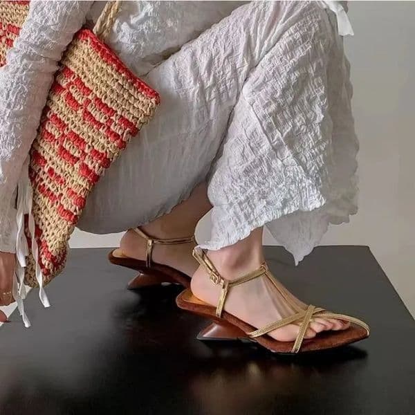 2025 New Womens High-heeled Sandals Summer High-heeled Shoes Strap Slingback Feminine Wedding Sandals 260130BJ