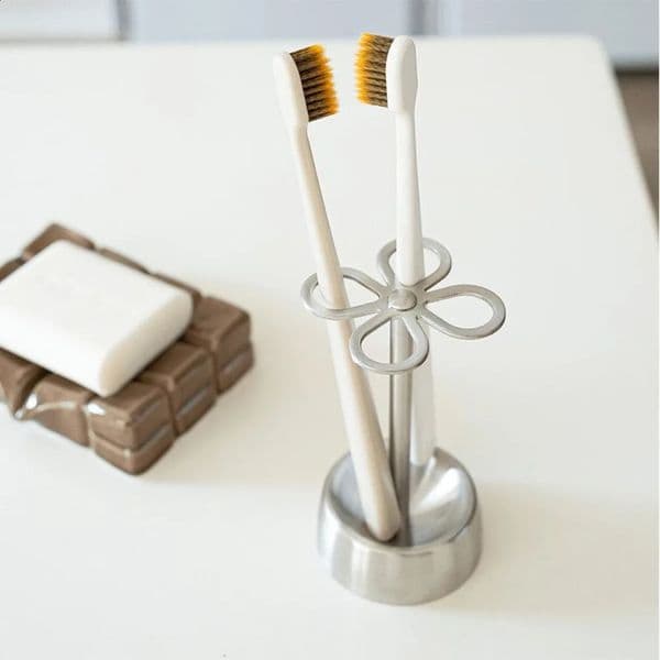 Creative Stainless Steel Toothbrush Holder Lucky Four-leaf Clover Toothbrush Holder Countertop Storage Rack Bathroom Accessories 260130