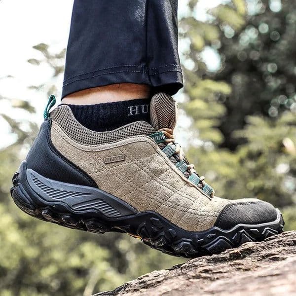 HUMTTO Hiking Shoes Mens Winter Climbing Trekking Sneakers for Men Leather Outdoor Sports Work Man Shoes 110282A 260130BJ