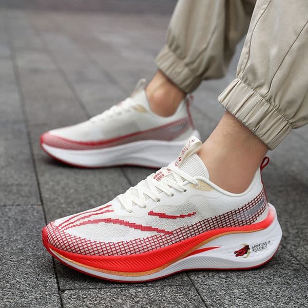 new Free shipping Shoes Soft soled sports running are lightweight breathable and shock-absorbing shoes