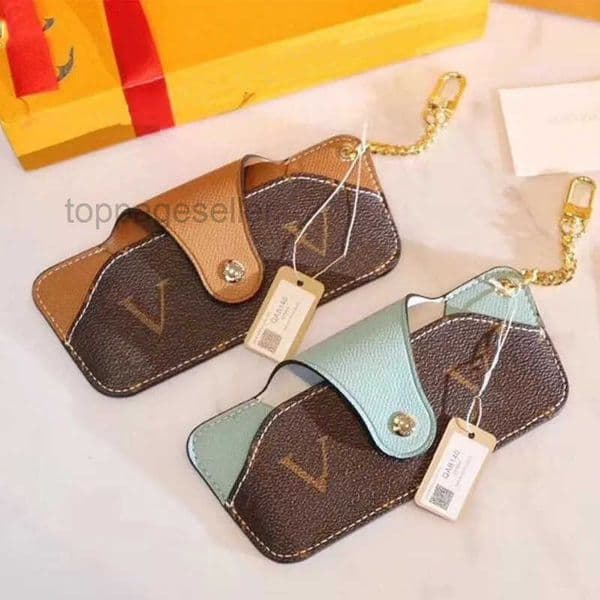 Fashion Designer Sunglasses Bag brand unisex Men Women Leather Key Ring Bule Pink Brown Sunglasses Cases NES