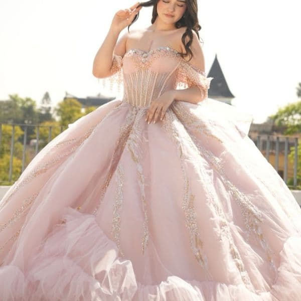 Pink Quinceanera Dresses Ball Gown Off The Shoulder Sequin Applique Lace Beading Crystal Bow Corset Tiered Tull Party Birthday Sweet 16 Dress Vestidos 15 De Anos