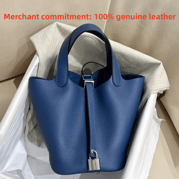 Top quality Genuine leather handbags Luxury Designer bag Womens tote Shoulder bag Fashionable large capacity bucket bag With Lock And Key crossbody bag travel bag