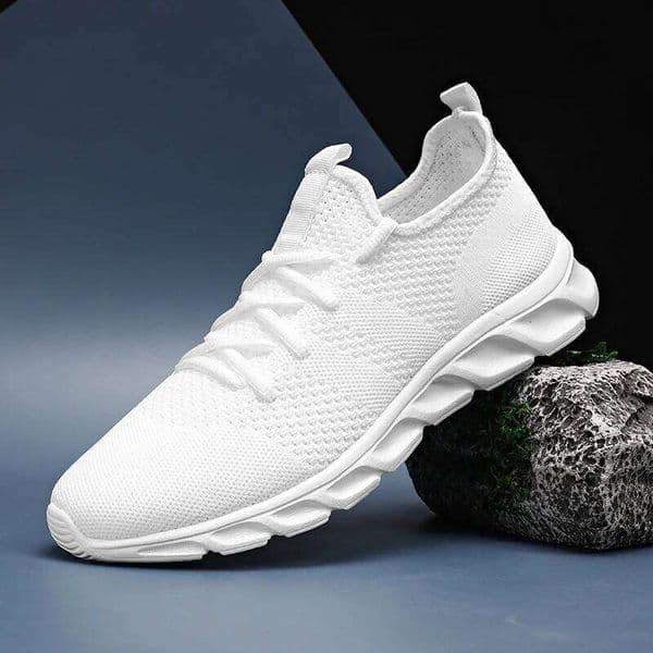 Men's casual sports breathable summer light Soft sole comfort outdoor running shoes fashion student mesh plus size sneaker