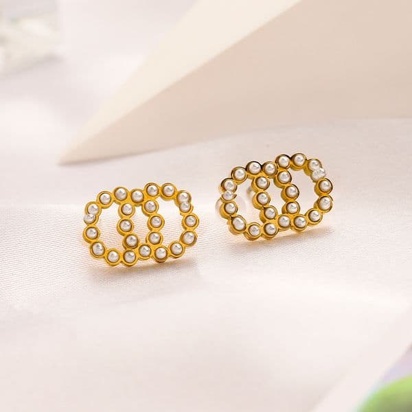 20style Luxury Brand Designer Diamond insert Earrings Temperament Gold Earrings Exquisite Fashion Stud Earrings Party Wedding Gift