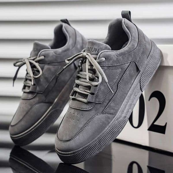 1 Pair Sports Casual Skateboarding Shoes | Comfortable Stylish, with a Snug Fit And Non-Slip, Wear-Resistant Sole