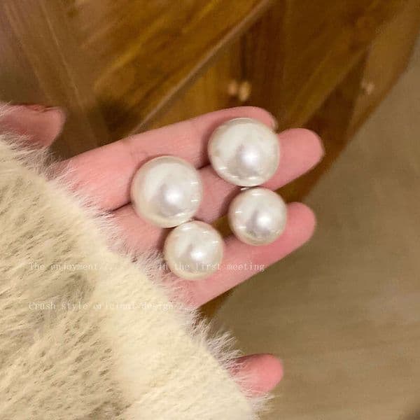 Designer Jewelry Luxury Jewelry Hepburn-Style White Large Pearl Women, French High-End Unique Earrings For Square And Round Faces, Vintage Elegant Ear A
