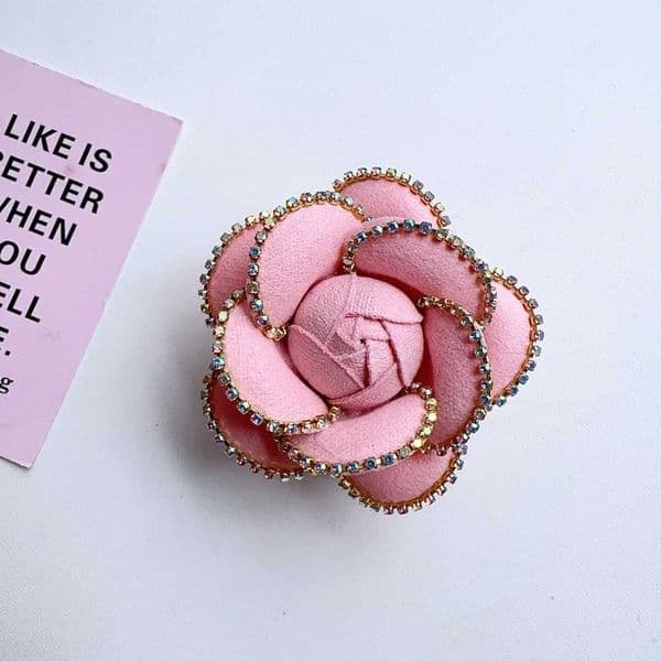 3D Diamond Luxury flower Magnetic suction bracket Phone Holder for IPhone port Socket Pocket Grip Tok Stand BracketJ260601