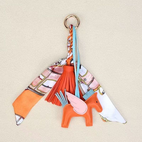 Royal pop Trendy Leopard Silk Scarf Pegasus Keychain Leather Tassel Bag Accessory for Women Handbag Decoration Bag Charms