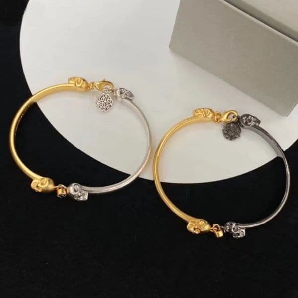 Micro inlays Skull retro bracelet made of brass material with dual color design high-end feeling European and American fashion versatile bracelet Designer Jewelry