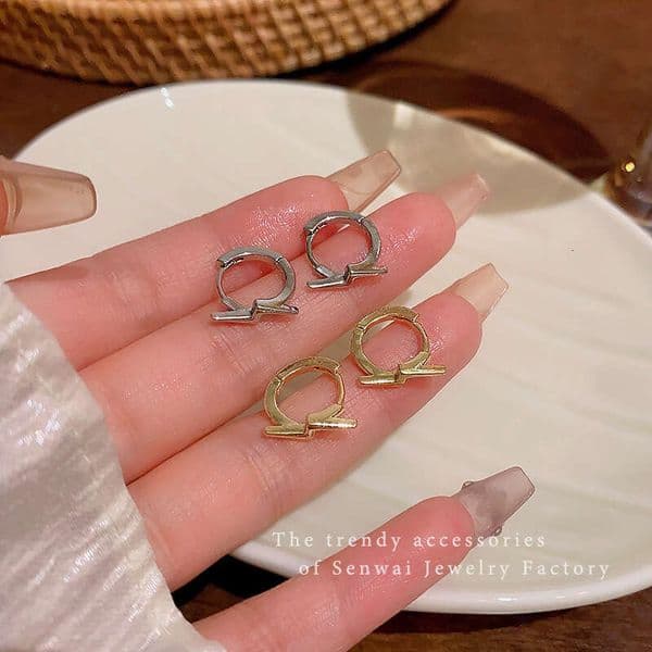 Designer Jewelry Luxury Jewelry Korean-Style Design Metal Lightning Ear Cuffs Women, Unique Versatile, Suitable For Trendy Girls, Minimalist And Cool Styl