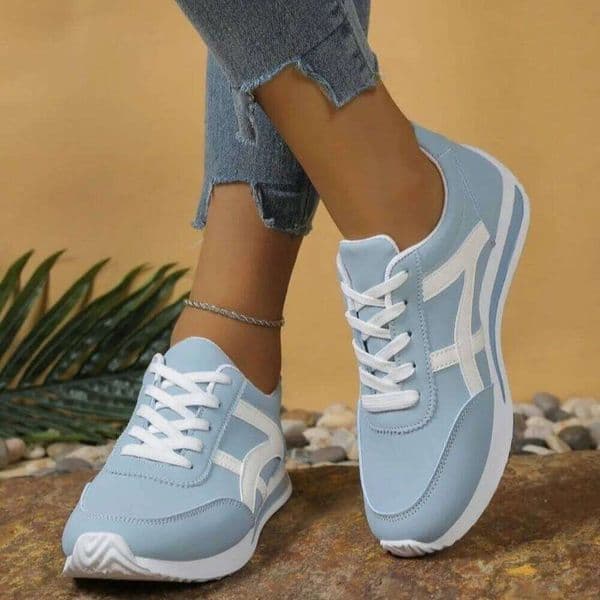 Sneakers Women New Sports Women's Small White Fashion Round Toe Lace Up Comfortable Lightweight Running Shoes 26Y0531