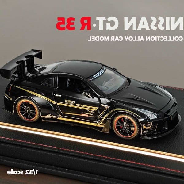 132 Nissan GTR R35 Racing Car Model Diecast Children Boy Toy Vehicles Sound And Light Car Gift Collection Miniature Voiture L260601