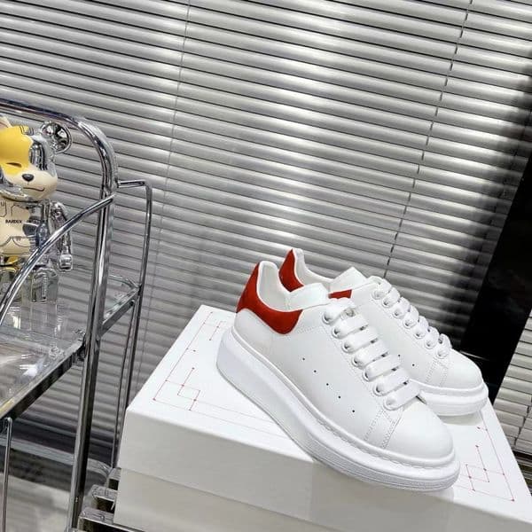 designer 2025 Summer shell-toe white sneakers, fashionable simple casual shoes, versatile men's and women's sports shoes