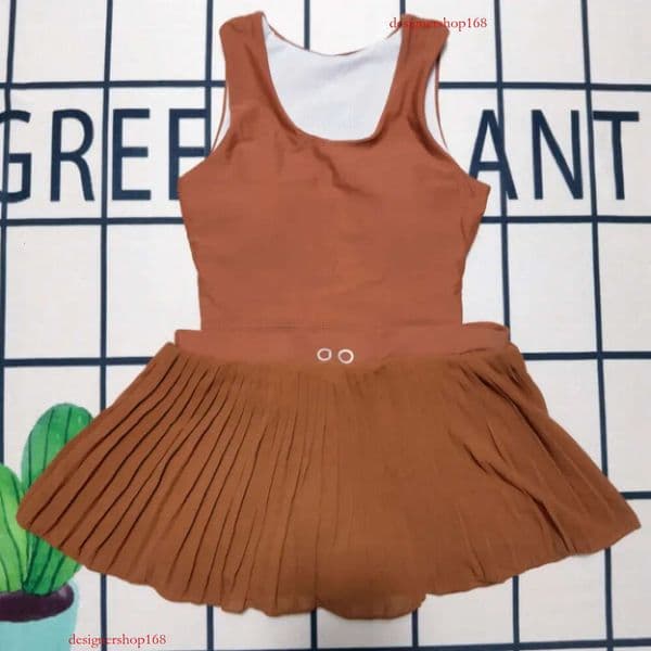 Luxury Designer Women's Conservative Two Piece Swimsuit Sleeveless Tank Top + Pleated Skirt Swimwear Summer Casual Sport Clothes F2