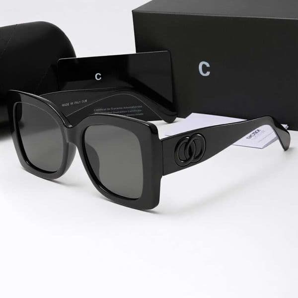 Designer Sunglasses Women Mens Sunglasses Large Square Frame with Black Gold Double Ring Detail UV400 Fashion Eyewear for Driving Beach sun glasses