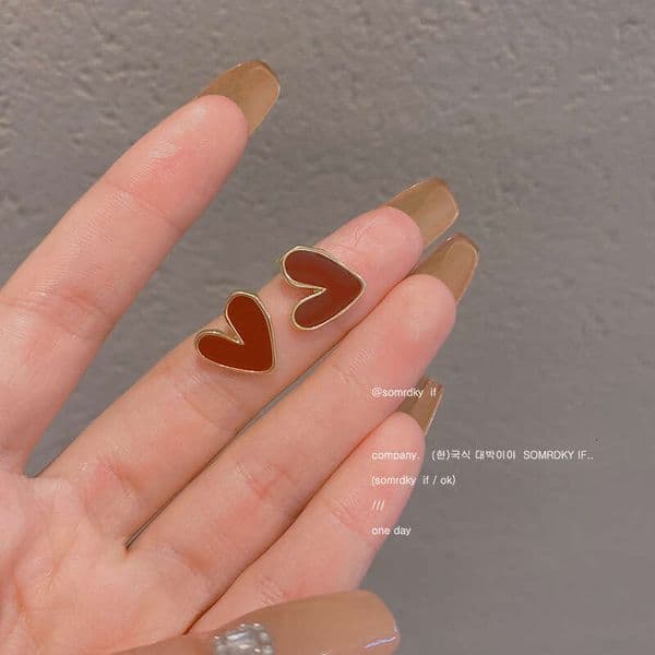 Designer Jewelry Luxury Jewelry Korean 925 Silver Needle Burgundy Heart-Shaped Earrings For Women, Irregular Small Oil-Drip Earrings, Fashionable And Un