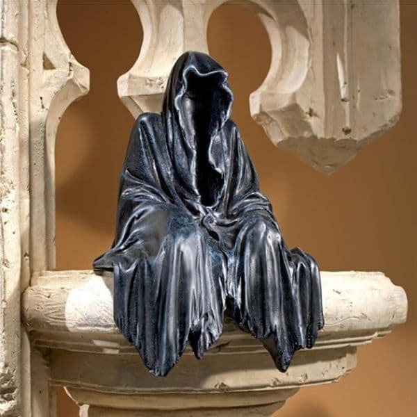 Wholesale Mysterious Faceless Man Resin Figurine Creepy Unknown Master Statue Horror Halloween Ornament for Indoor Home Desktop Decoration