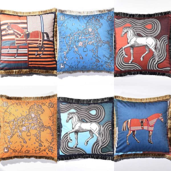 Horse Cushion Cover for Sofa Chair Living Ro Body Printed Chucky Tassel lowcase Throw lows Decor He Decorative Y260601