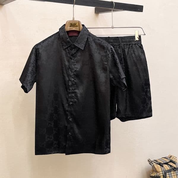 new shirt Men's Shirts designer t shirt Beach casual shirt loose top mens and womens oversized tshirt Collar letter pattern top clothing Top and shorts set