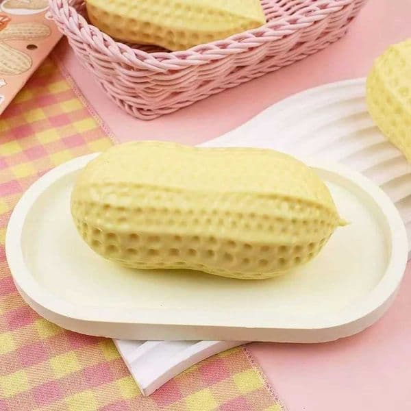 Simulated Toy Creative Peanut Squishy Slow Stress Rebound Relief Soft Decompression Toy Squeeze Fidget Toy Par Favors Gift M260521 Y260603