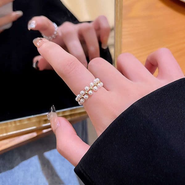 Designer Jewelry Luxury Jewelry Adjustable Elastic Cord Pearl Ring For Women, Ins-Style Niche Fashion Personality Ring, Vintage Simple Hand Accessory