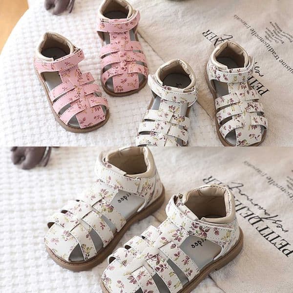 Breathable Girls' Lightweight Sandals 2026 Hollow Fashionable Versatile Beach Shoes with Soft Anti-Slip Children's Shoes 21-30 L260603