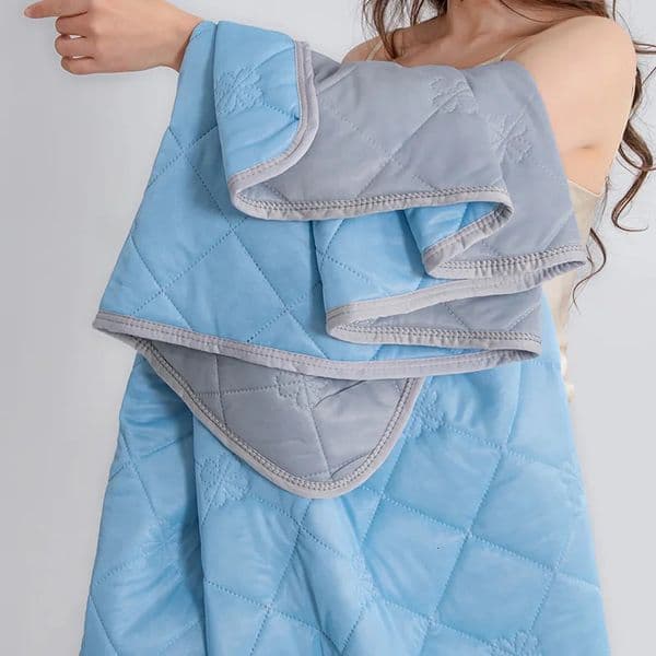 Lightweight Cooling Blanket for Summer Breathable Cold Touch Summer Quilt Queen King Air Condition Comforter Single Double Duvet 260603