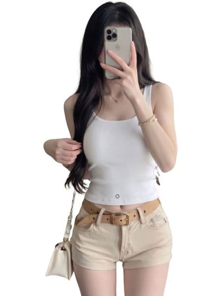 2026 Summer Designer Yoga Tank Top, featuring a built-in bra, U-neck design, and a flattering fit, suitable for both exercise and casual wear.