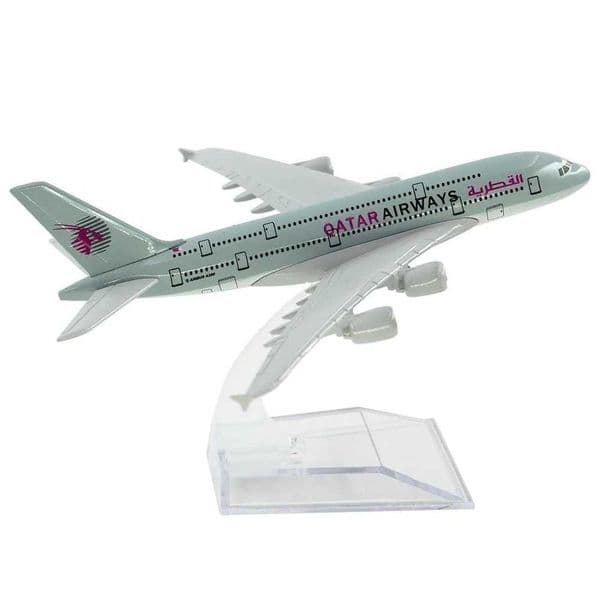 1/400 Alloy Aircraft Airbus a380 Qatar Airways 16cm Airplane Model Children Gift for Collection Desk Decoration C260604