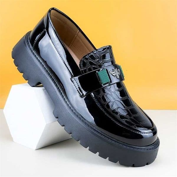 n 2026 Bee Mens Leather Shoes Sole y Slip On Loafers Comfort Fashio Business Party Formal Dress Shoes S260602