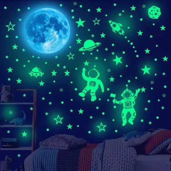 New Astronaut Moon Glow Stickers, Creative Green Luminous Decals for Ceiling Wall Home Decor, Fluorescent Room Decoration