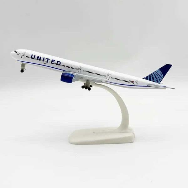 20CM Toy planes 777 B777 United Airlines Alloy Metal Airplane Model Plane w Landing Gears for kids Collected C260604