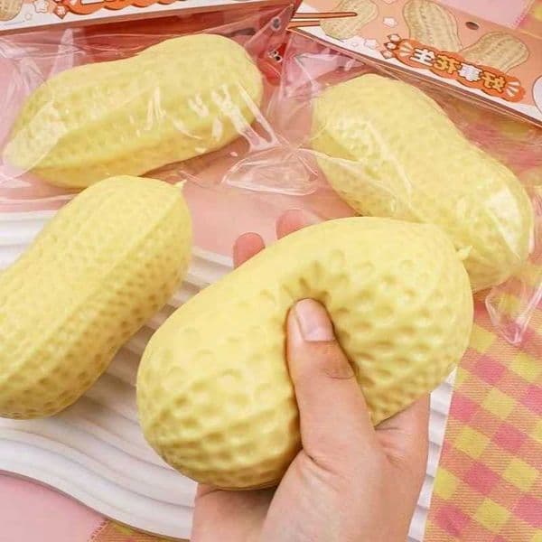 Peanut Large Pinch Simulated Fun Food Cheese Rebound Stress Relief Funny Toy Gift for Giving M260604