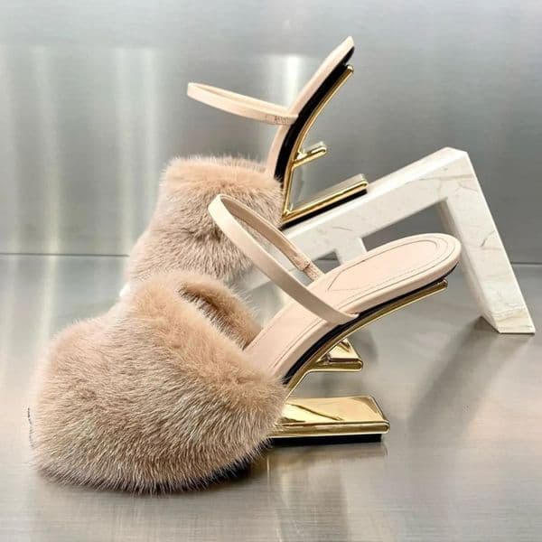 Fashion Women Fur Slippers Sexy Peep Toe Gladiator Sandals Dress Pumps Summer Women Wedge Shoes Strange Heel Mules High Heels 260601