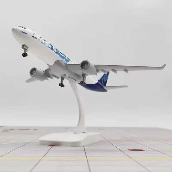 20cm Neo Prototype A330 Airbus 330 Airline Aircraft Model Metal Alloy Airplane Toys with Landing Gear Childrens Gift C260604