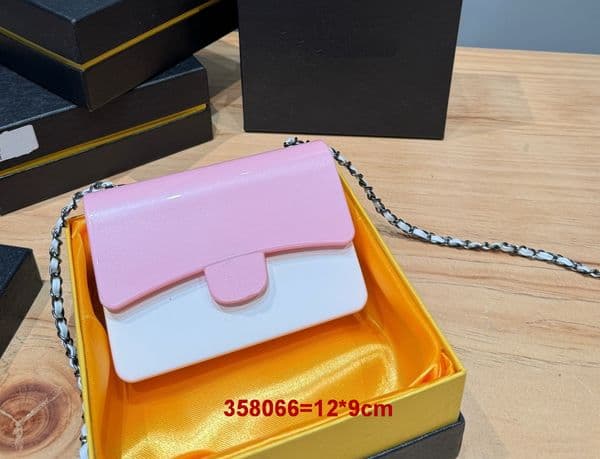 Luxury Messenger Bags Designer Women's Handbag Small Square Flap Shoulder Bag Top Handle Chain Strap Summer Fresh Versatile Multi Colors Small Box