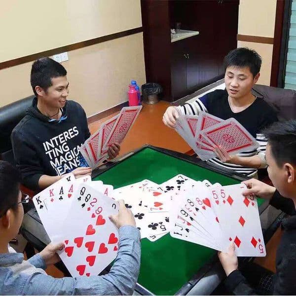 Jumbo Oversized 4Times Larger Poker Playing Cards Games For Adults Children Juegos De Mesa Familiares Divertidos Partyspiele 26W0605