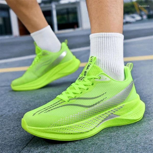 Casual Shoes 2026 Men's Running And Sports Featuring A Carbon Plate Design Lightweight Breathable Suitable For Young