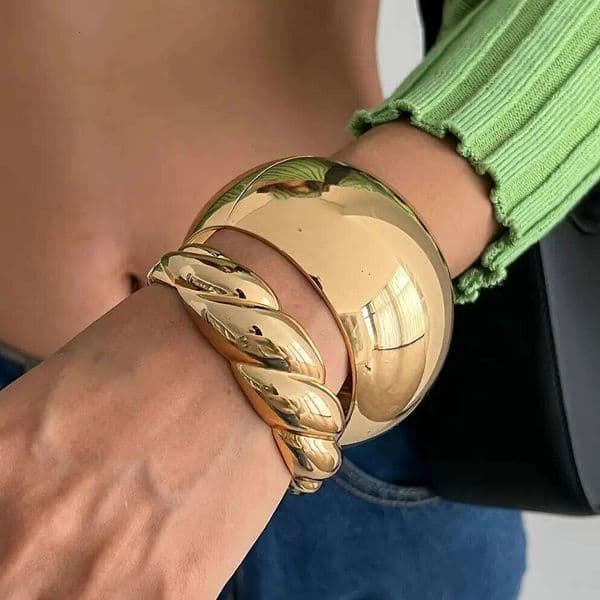 Ingemark Exaggerated Punk Smooth Heavy Metal Wide Spring Bangle for Women Hip Hop Open Arm Bracelet Grunge Jewelry Steampunk Men