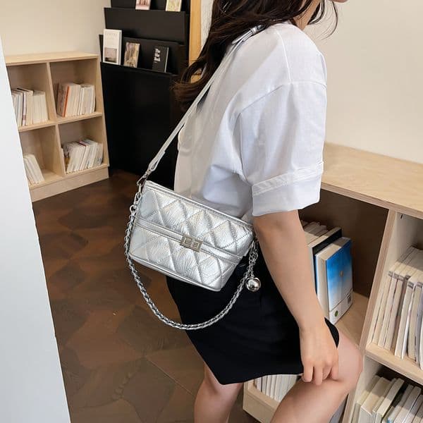 Free shipping 2026 new diamond grid embroidered thread women's bag commuting versatile single shoulder crossbody bag