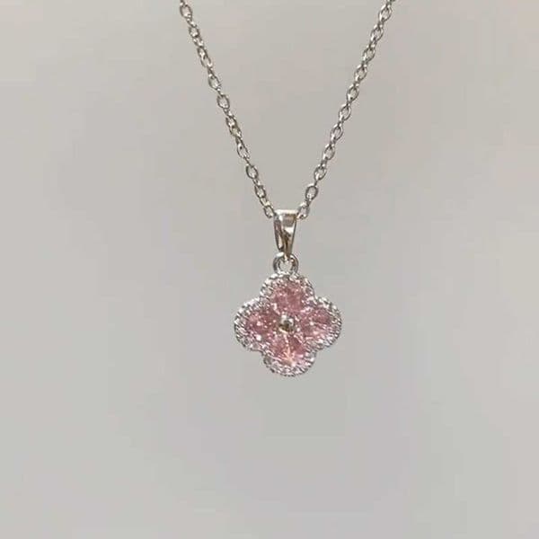 Necklace Pink Clover Jewelry for Women Light Luxury Niche High-end Sparkling Zircon Temperament Flower Pendant Clavicle Chain L260603SH36