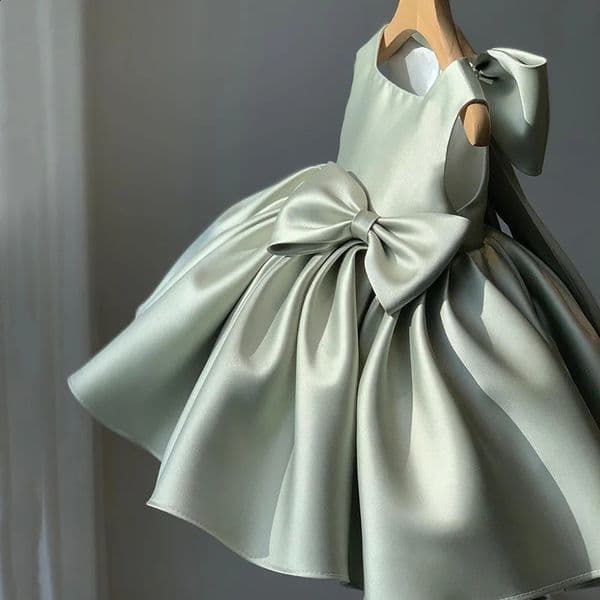 Customized Flower Baby Girls Wedding Birthday Bownot Dresses Clothing Toddler Kids Princess Party Ball Holy Communion Gown 260605