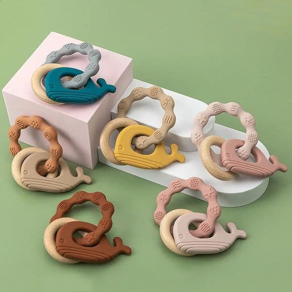 1pc Baby Teether Silicone Bracelet Cute Animal Pendant Wood Ring Teething Rattle for Accessories Toys 260605